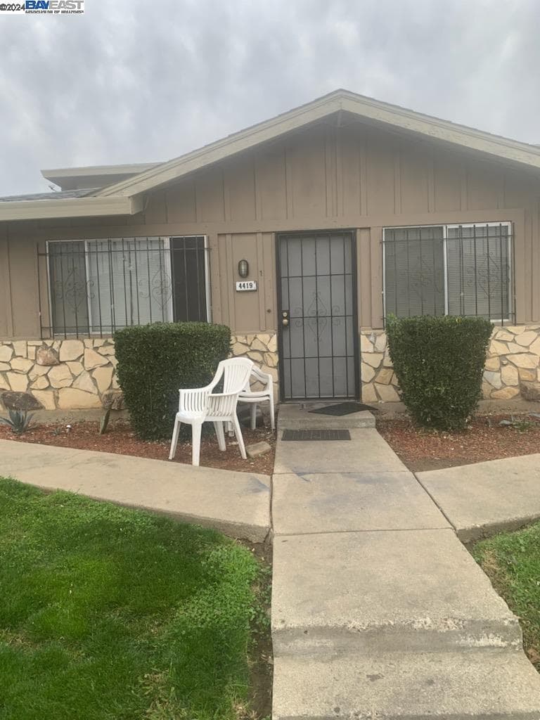 4419 La Cresta Way Apt 4, Stockton, CA